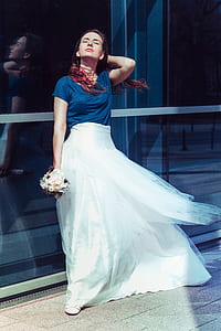 woman wearing blue and white crew-neck dress thumbnail