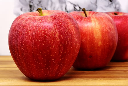 red apples thumbnail