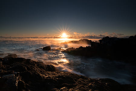 mountain with sea of clouds during sunset thumbnail