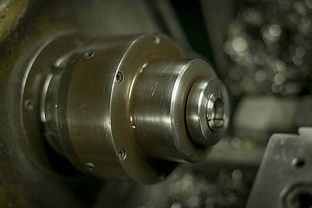 selective focus photography of drill chuck thumbnail
