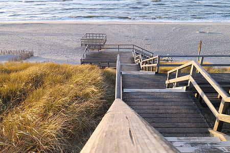 balcony beside beach thumbnail