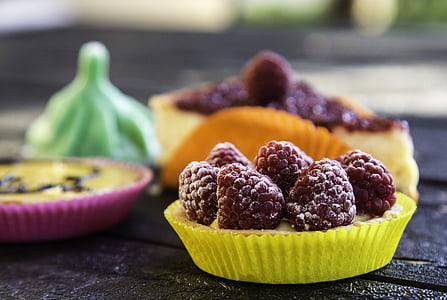 raspberry tart thumbnail