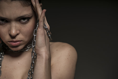 woman holding stainless steel chain thumbnail