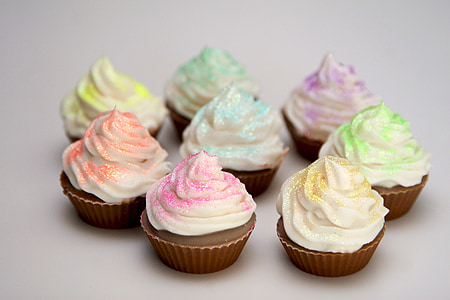 eight cupcakes on white surface thumbnail