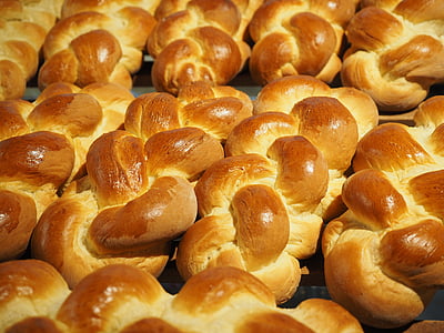 brown pastry lot thumbnail