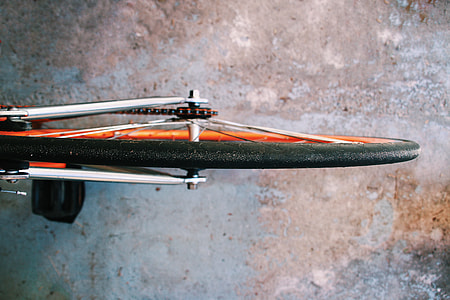 bike wheel photograph thumbnail