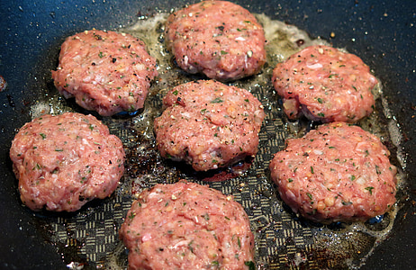 fried meat on cooking pot thumbnail