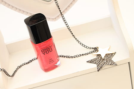 liquid lipstick container thumbnail
