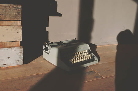 gray and white typewriter thumbnail