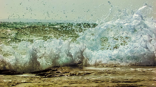 splashed water photo thumbnail