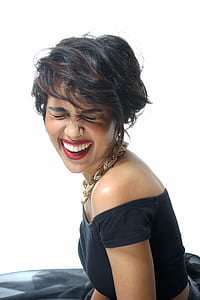 woman wearing black off-shoulder shirt thumbnail