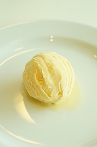 vanilla ice cream thumbnail
