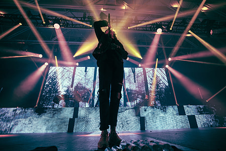 Singer on stage thumbnail