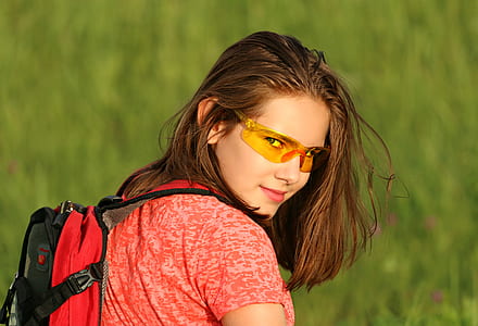 woman wearing red t-shirt thumbnail