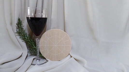 photography of clear long-stem wine glass thumbnail