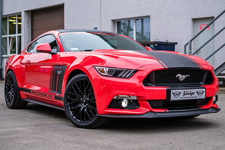 red Ford Mustang GT coupe thumbnail