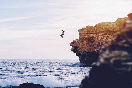 man having a cliff dive thumbnail
