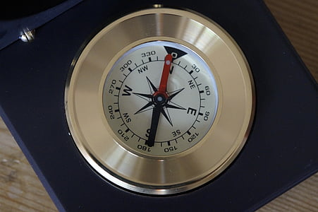 silver compass thumbnail