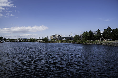Shoreline Cityscape in Thunder Bay, Ontario, Canada thumbnail