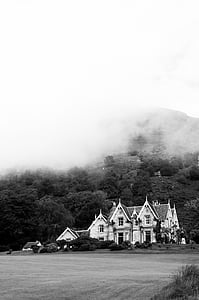 grayscale photo of house thumbnail