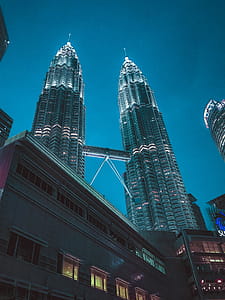 Petronas Tower thumbnail
