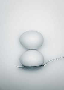 egg on silver spoon thumbnail
