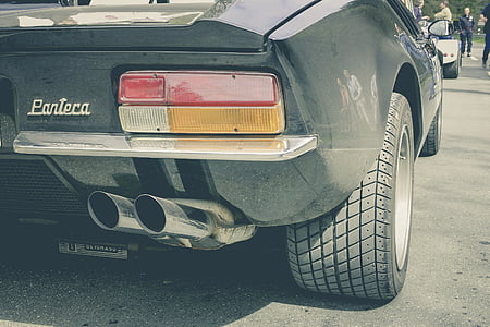 black car thumbnail