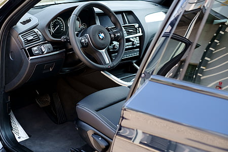 vehicle interior view thumbnail