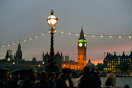 Elizabeth Tower during nighttime thumbnail