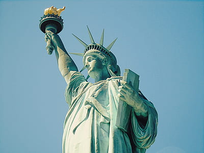 Statue of Liberty thumbnail