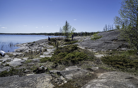 Rocks and shorelines of Pontoon Lake, Ingraham Trail thumbnail