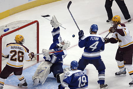 people playing ice hockey thumbnail