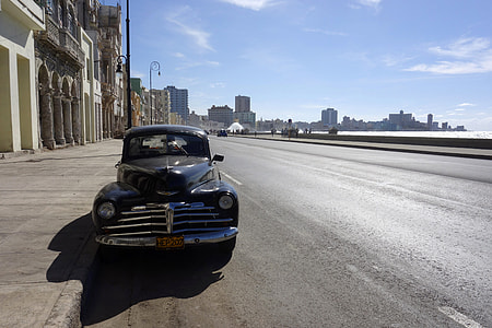 Car Parked by the roadside in Havana, Cuba thumbnail