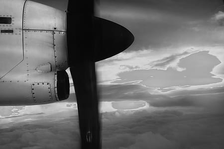 turned on airplane propeller thumbnail