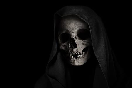 human skull with black robe digital wallpaper thumbnail