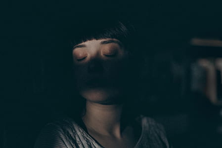 woman wearing white top thumbnail