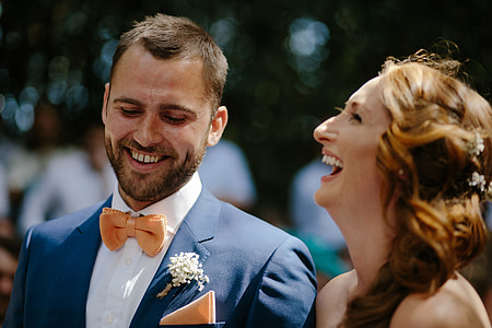man and woman laughing thumbnail