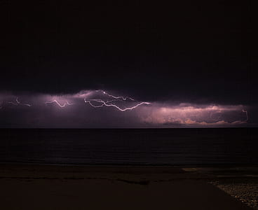 lightning above the sea thumbnail