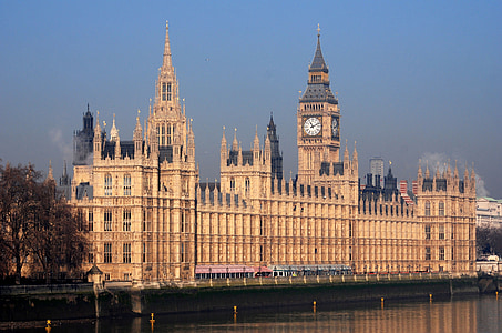 Big Ben, London during daytime thumbnail