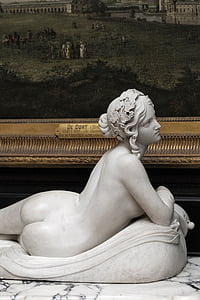 woman lying on sofa statue thumbnail
