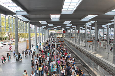 people waiting for train thumbnail