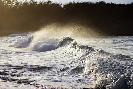 photo of sea waves thumbnail