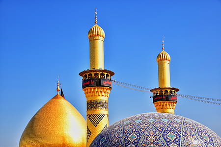 architectural photography of brown mosque thumbnail