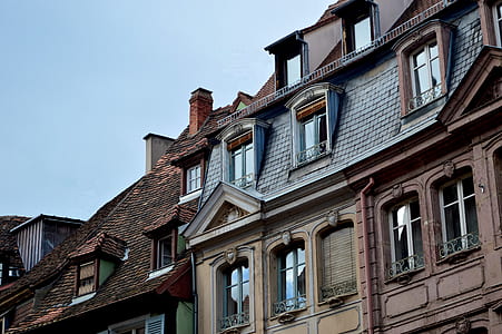 beige painted wall house thumbnail