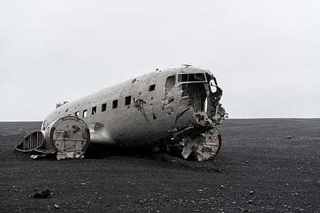 wrecked airplane thumbnail