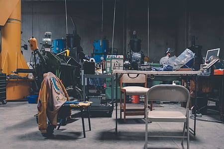 items inside black warehouse thumbnail