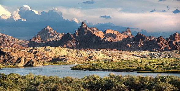 river and mountain range thumbnail