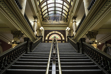 Large staircase inside the capital building in Helena thumbnail