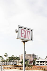 exit post signage thumbnail