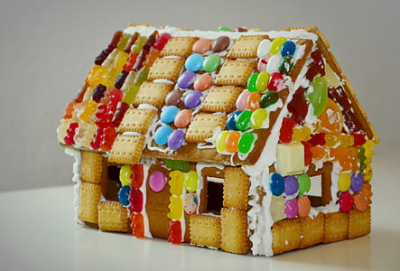 biscuit house with assorted-color candy decor thumbnail